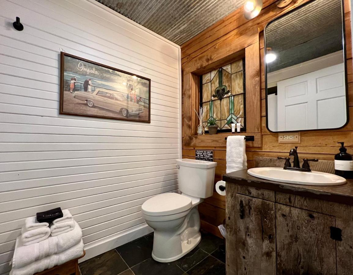 Glass Cabin Eureka Springs Esterno foto