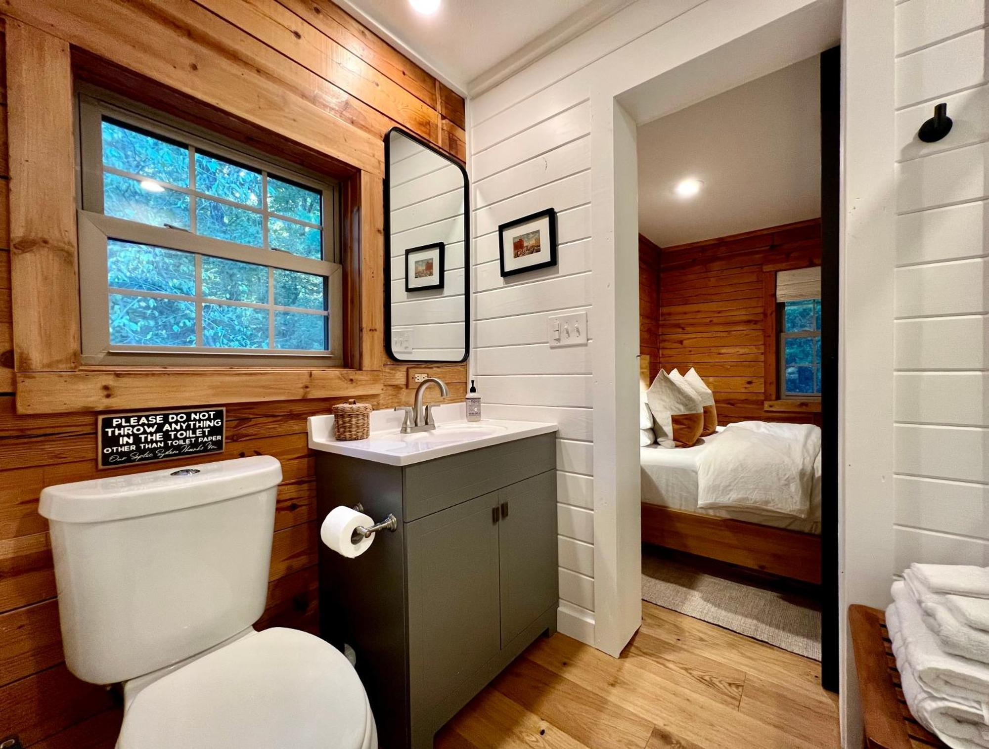 Glass Cabin Eureka Springs Esterno foto